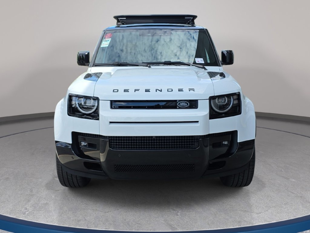 New 2026 Land Rover Defender 130 X-Dynamic SE AWD/4WD image 8
