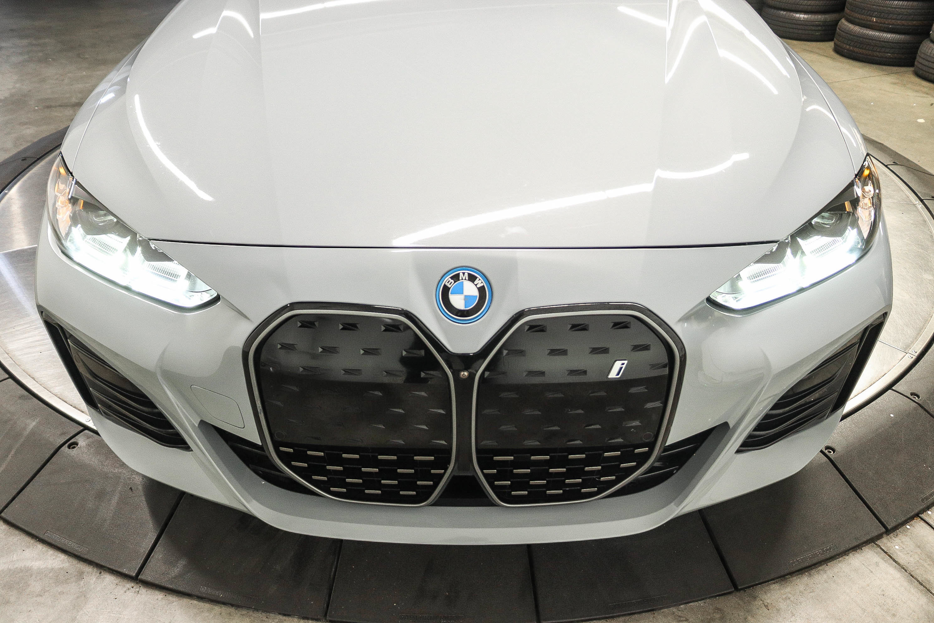 Used 2023 BMW i4 eDrive40 w/ M Sport Package RWD image 10