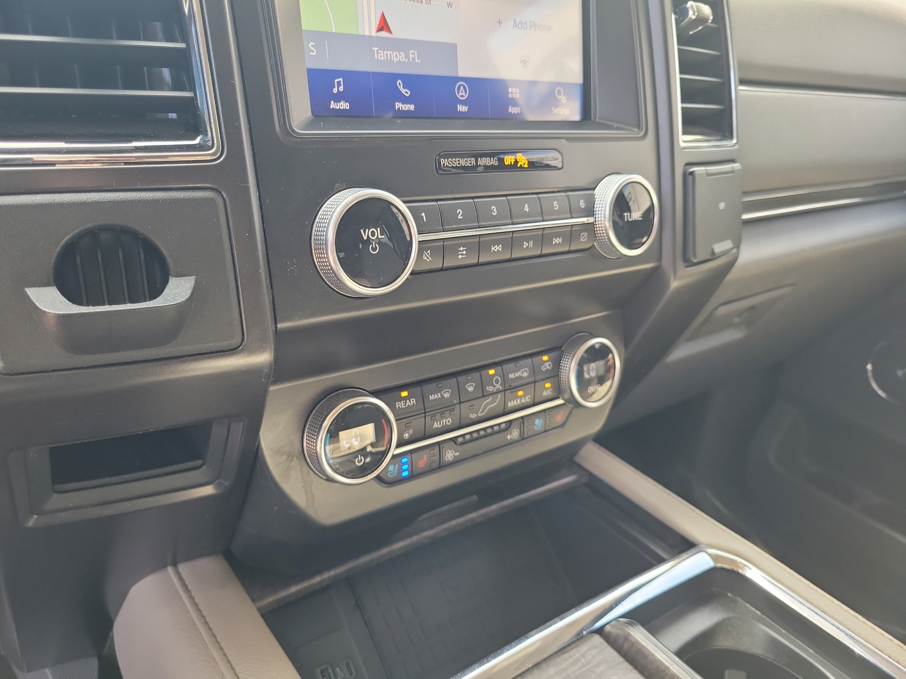 Used 2021 Ford Expedition Max Limited RWD image 21