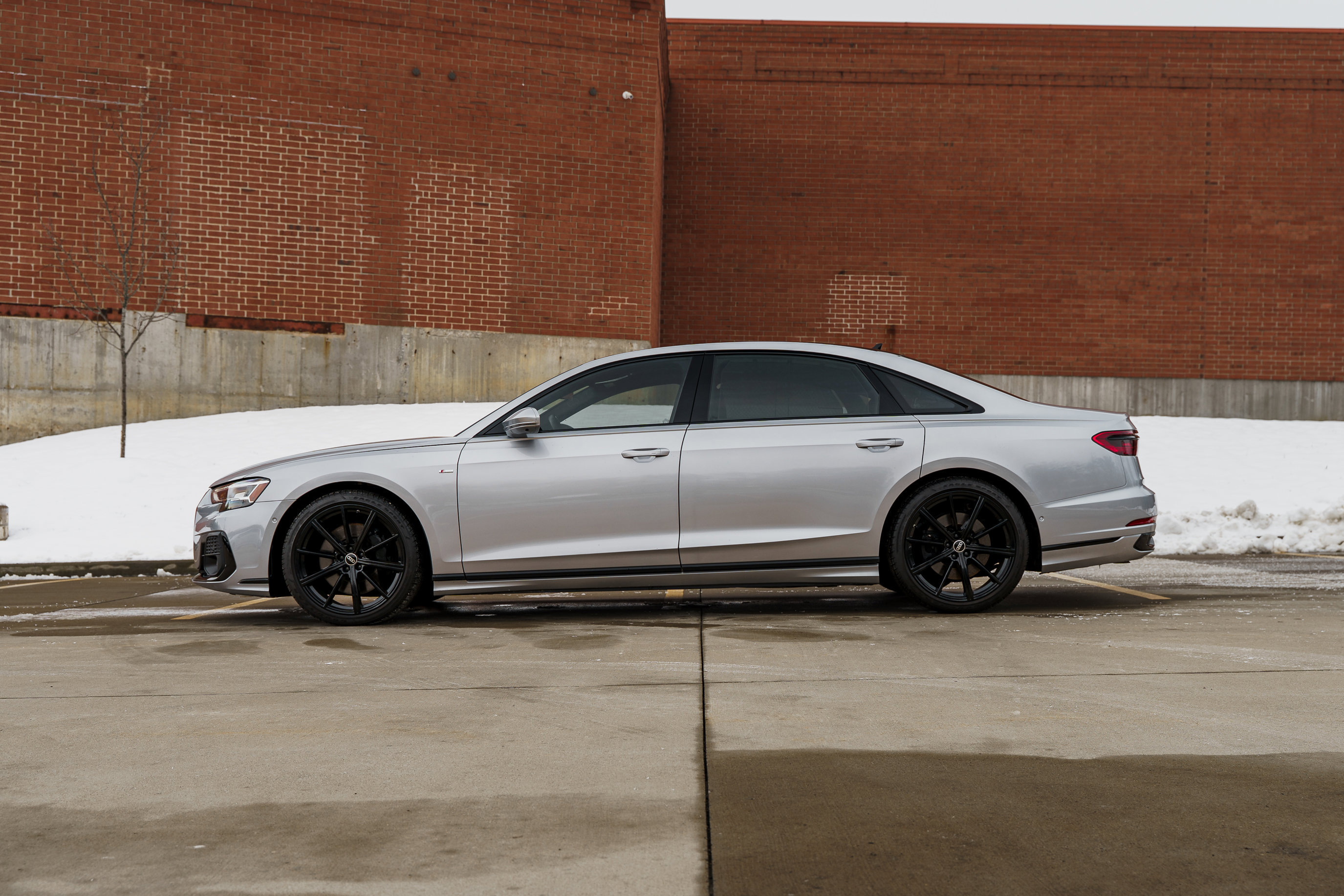 Used 2022 Audi A8 L 3.0T image 6