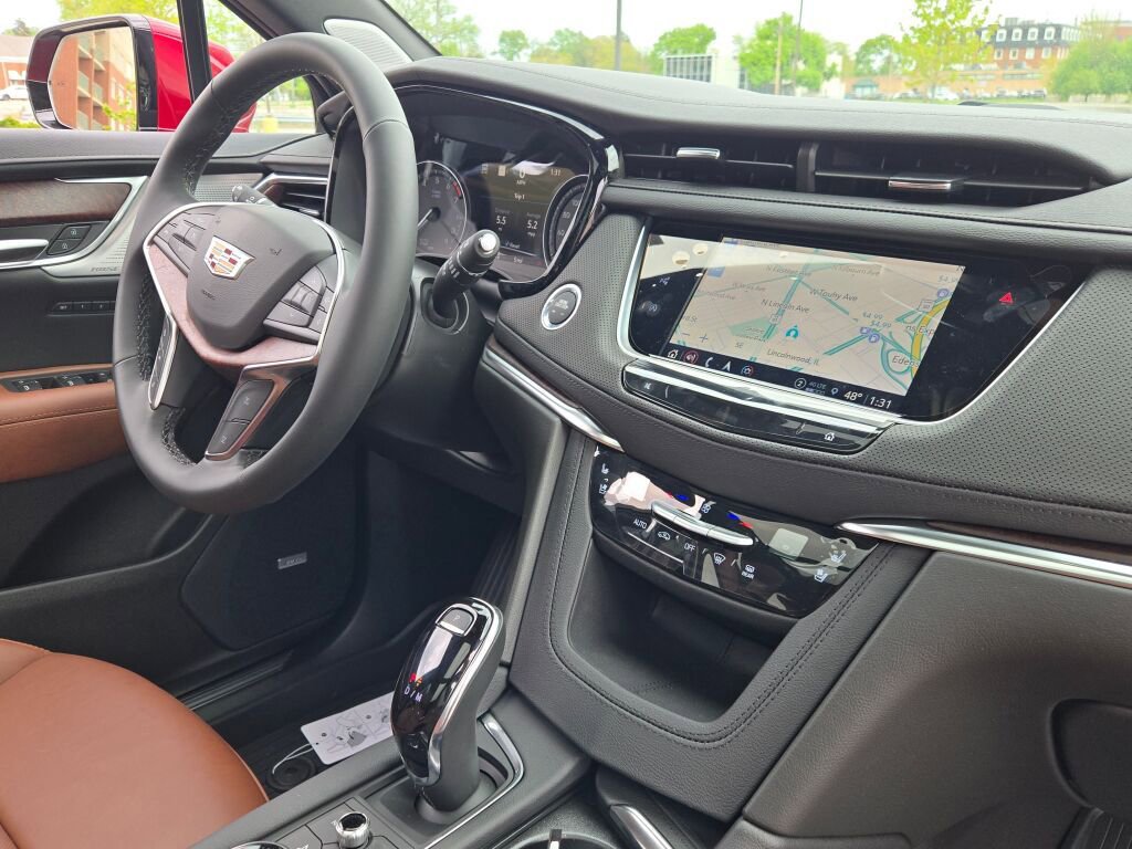 New 2026 Cadillac XT5 Premium Luxury w/ Driver Assist Package AWD/4WD image 7