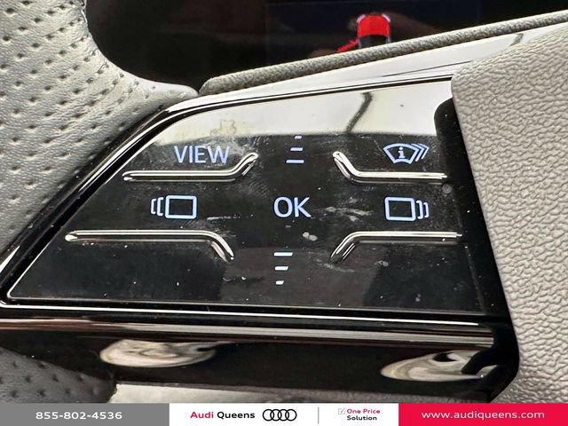 Used 2025 Audi S6 e-tron Premium Plus w/ Premium Plus AWD/4WD image 31