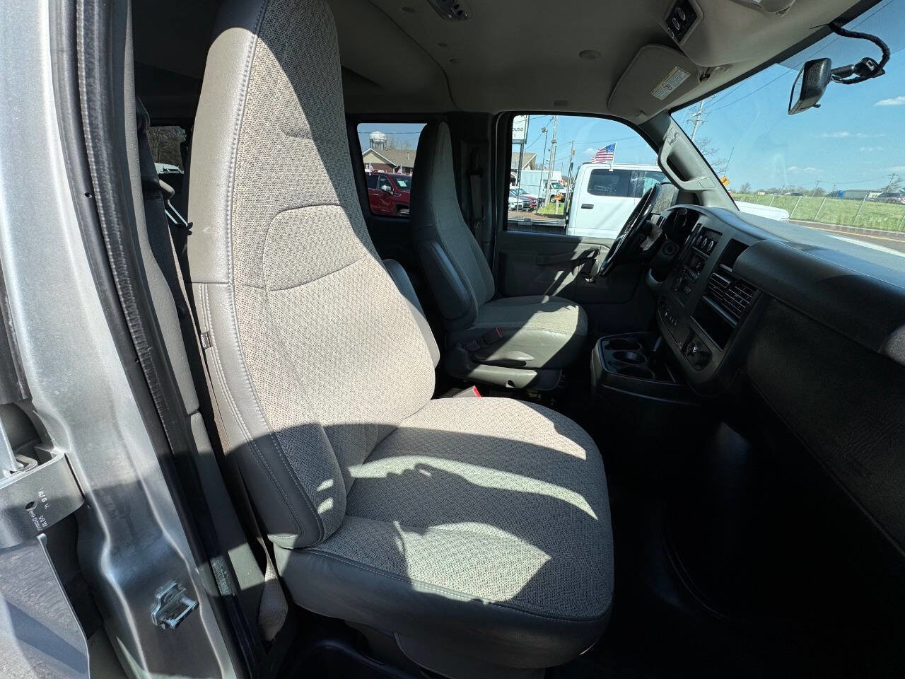 Used 2019 Chevrolet Express 2500 LS w/ Driver Convenience Package image 18