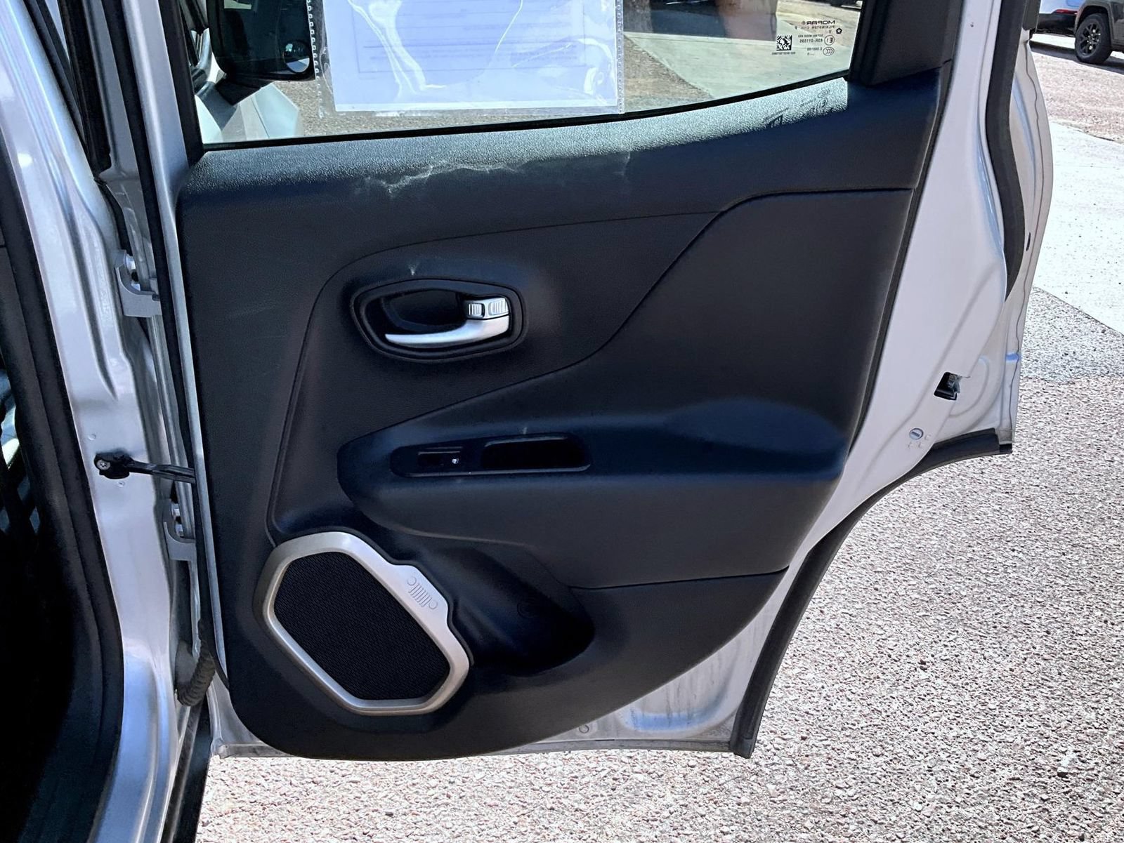 Used 2015 Jeep Renegade Limited w/ Premium Navigation Group AWD/4WD image 19