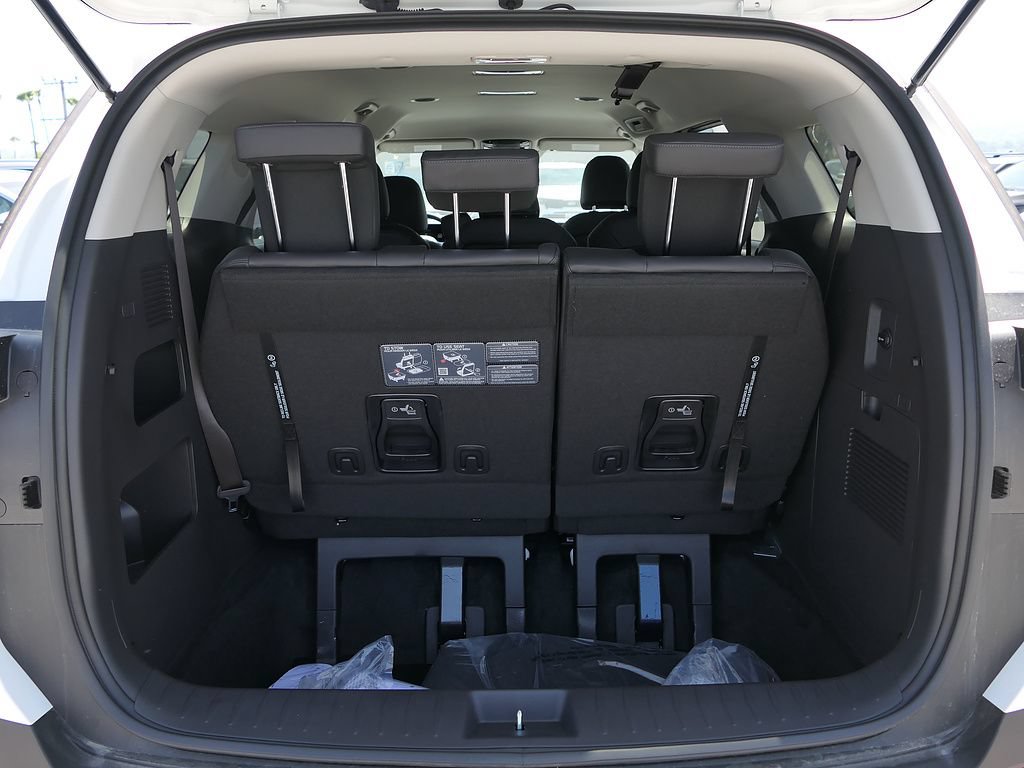 New 2026 Kia Carnival LXS FWD image 17