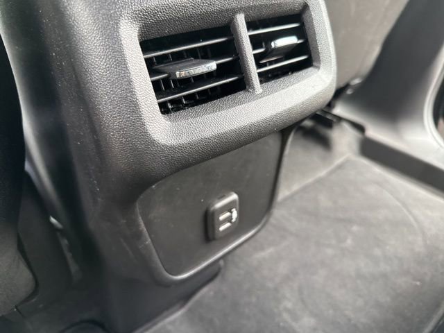 Certified 2023 Chevrolet Equinox LT w/ Driver Convenience Package image 23