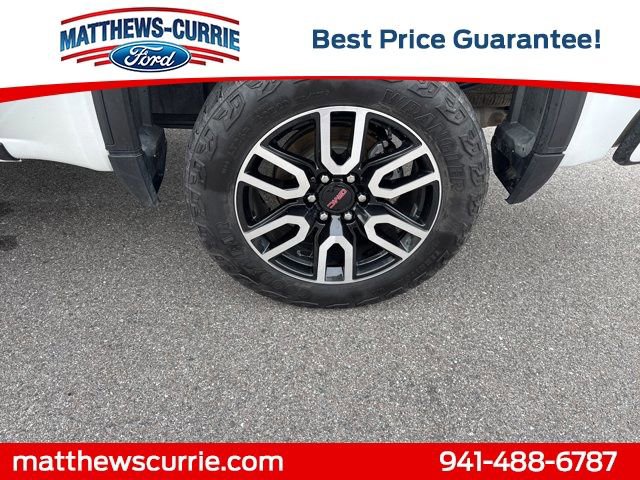 Used 2024 GMC Sierra 1500 AT4 w/ Technology Package image 15