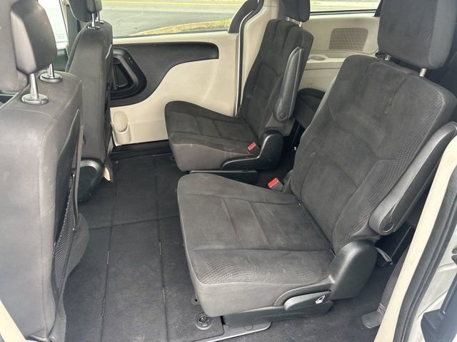 Used 2018 Dodge Grand Caravan SE w/ UConnect Hands-Free Group FWD image 22