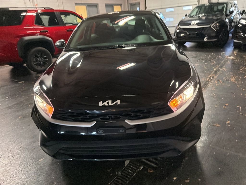 Used 2024 Kia Forte LXS image 2