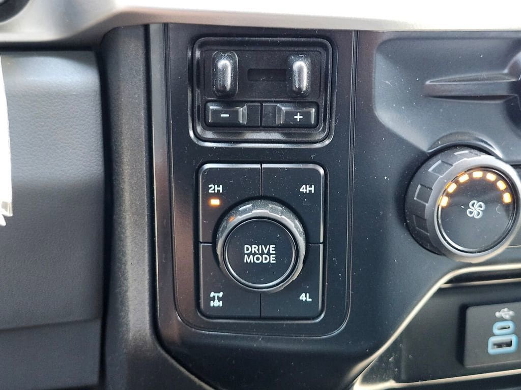 Used 2024 Ford F350 XL w/ Snow Plow Prep Package AWD/4WD image 22