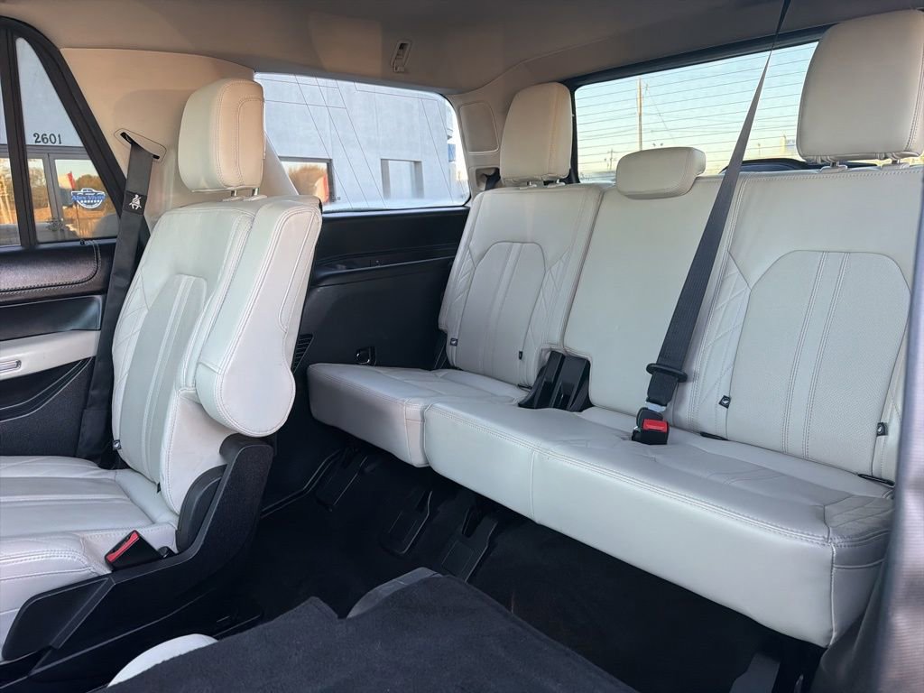 Used 2020 Ford Expedition Platinum image 17