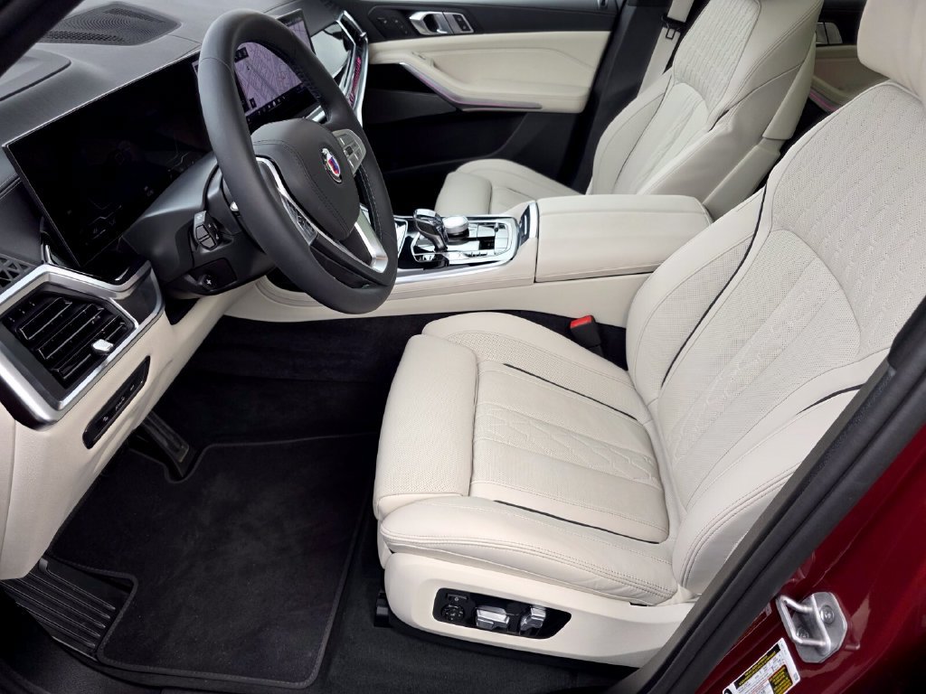 New 2026 BMW ALPINA XB7 AWD/4WD image 6