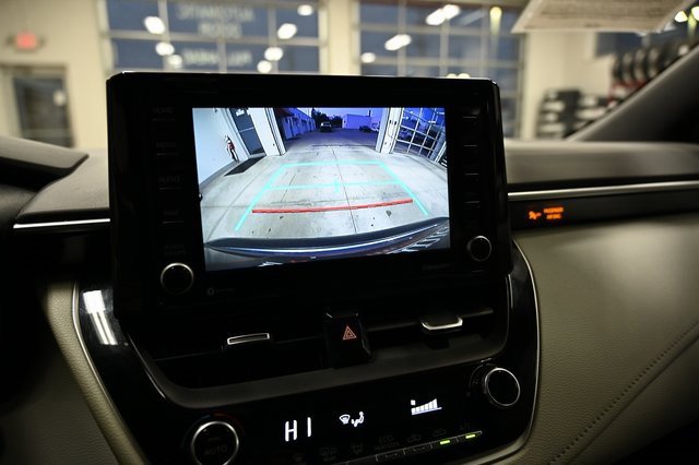 Used 2022 Toyota Corolla SE image 16