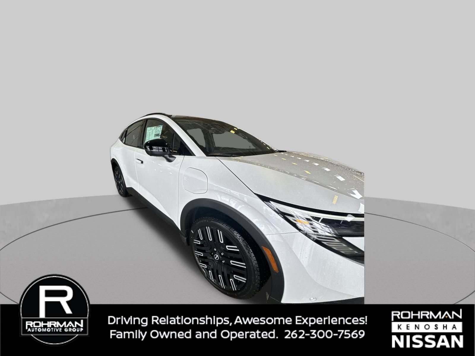 New 2026 Nissan Leaf Platinum+ w/ Cargo Package (Platinum+) FWD image 3