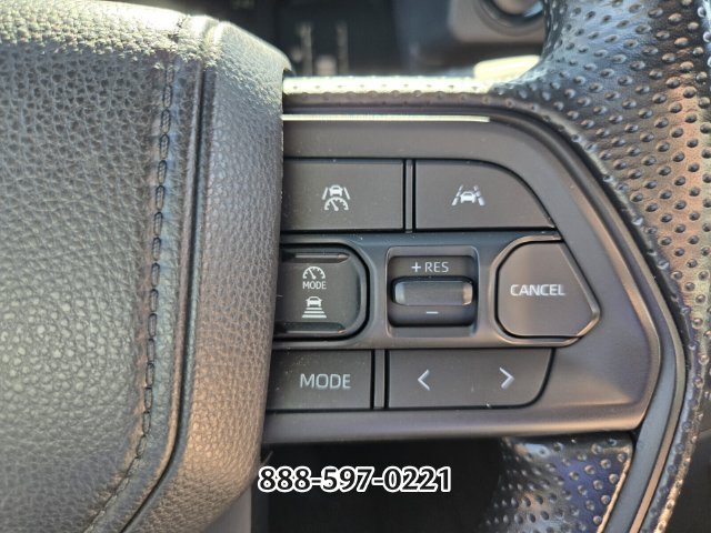 Used 2025 Toyota Tacoma SR5 AWD/4WD image 28