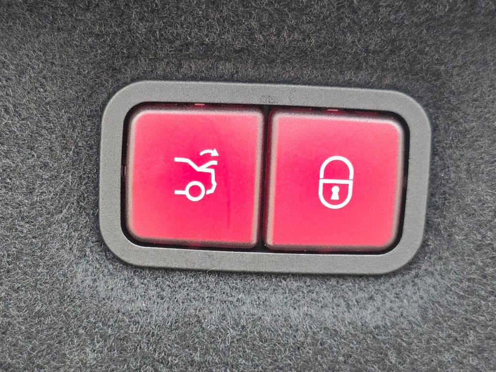 New 2026 Mercedes-Benz SL 63 AMG 4MATIC image 21