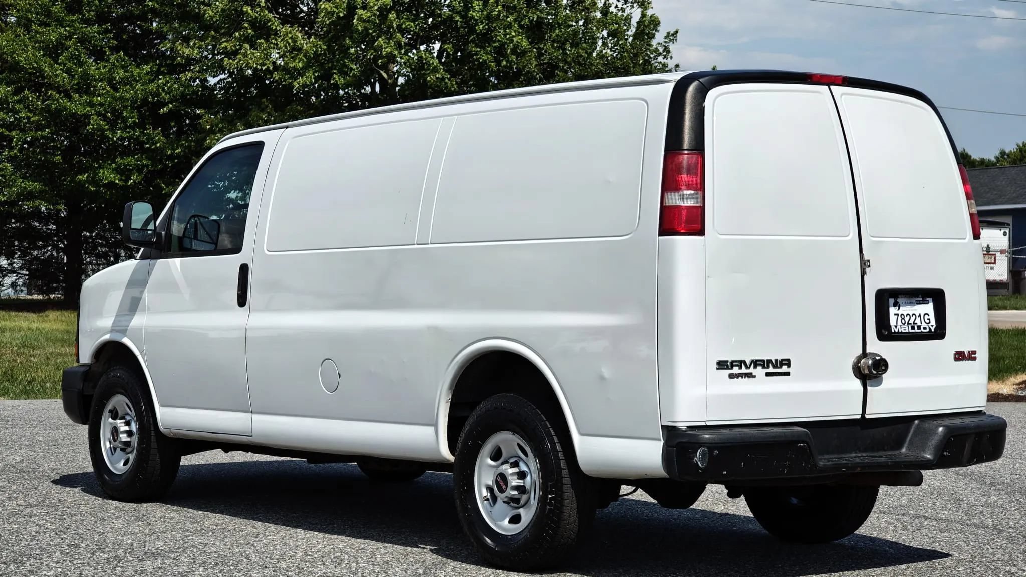 Used 2015 GMC Savana 2500 RWD image 6