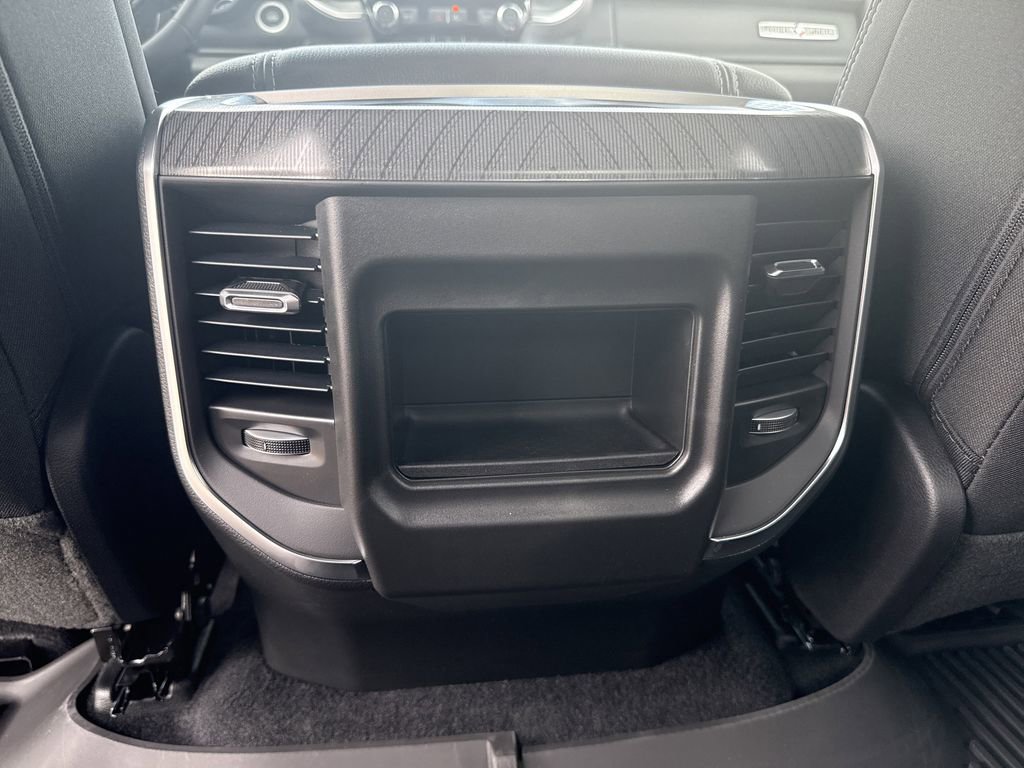 New 2026 RAM 1500 4x4 Crew Cab image 25