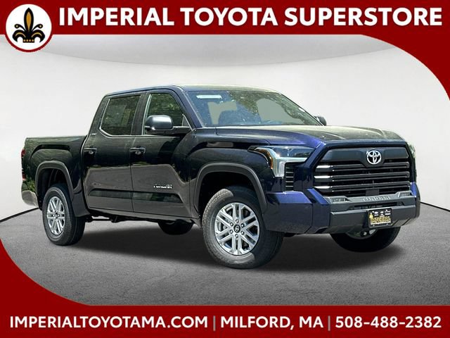 New 2026 Toyota Tundra SR5 w/ SR5 Premium Package