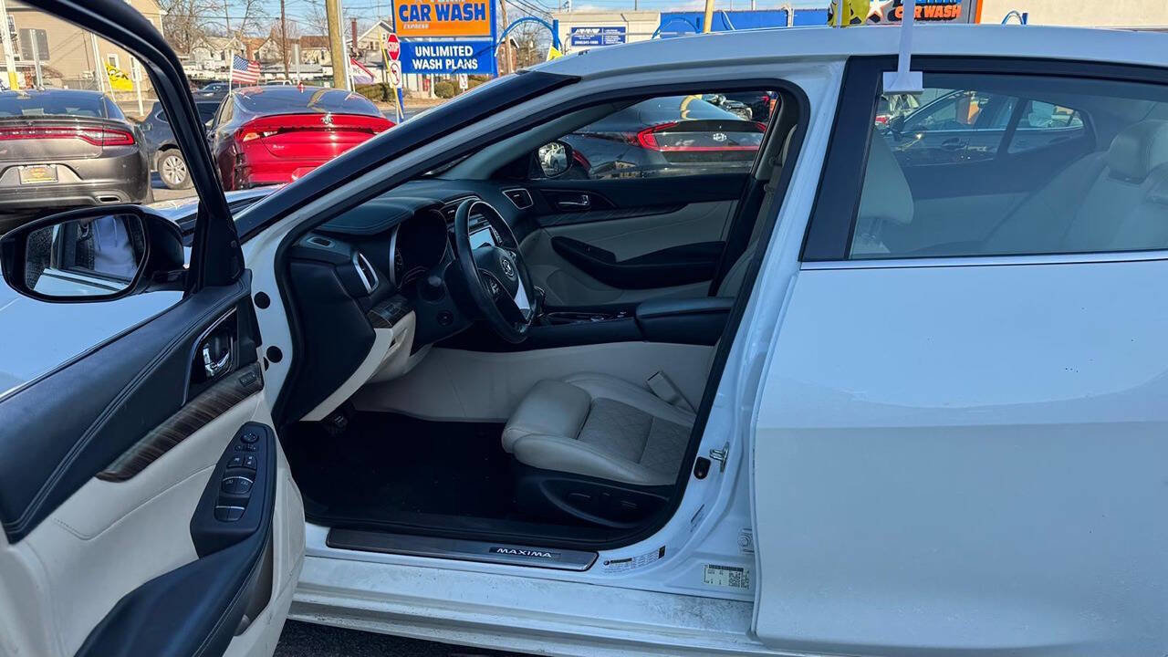 Used 2016 Nissan Maxima Platinum image 15