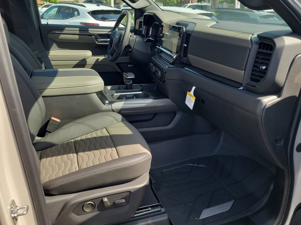 New 2026 Chevrolet Silverado 1500 ZR2 AWD/4WD image 18