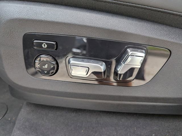 New 2026 BMW X5 M60i w/ Executive Package image 23