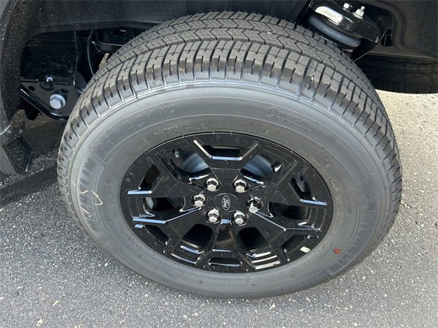 New 2025 Ford F150 Lightning XLT image 7