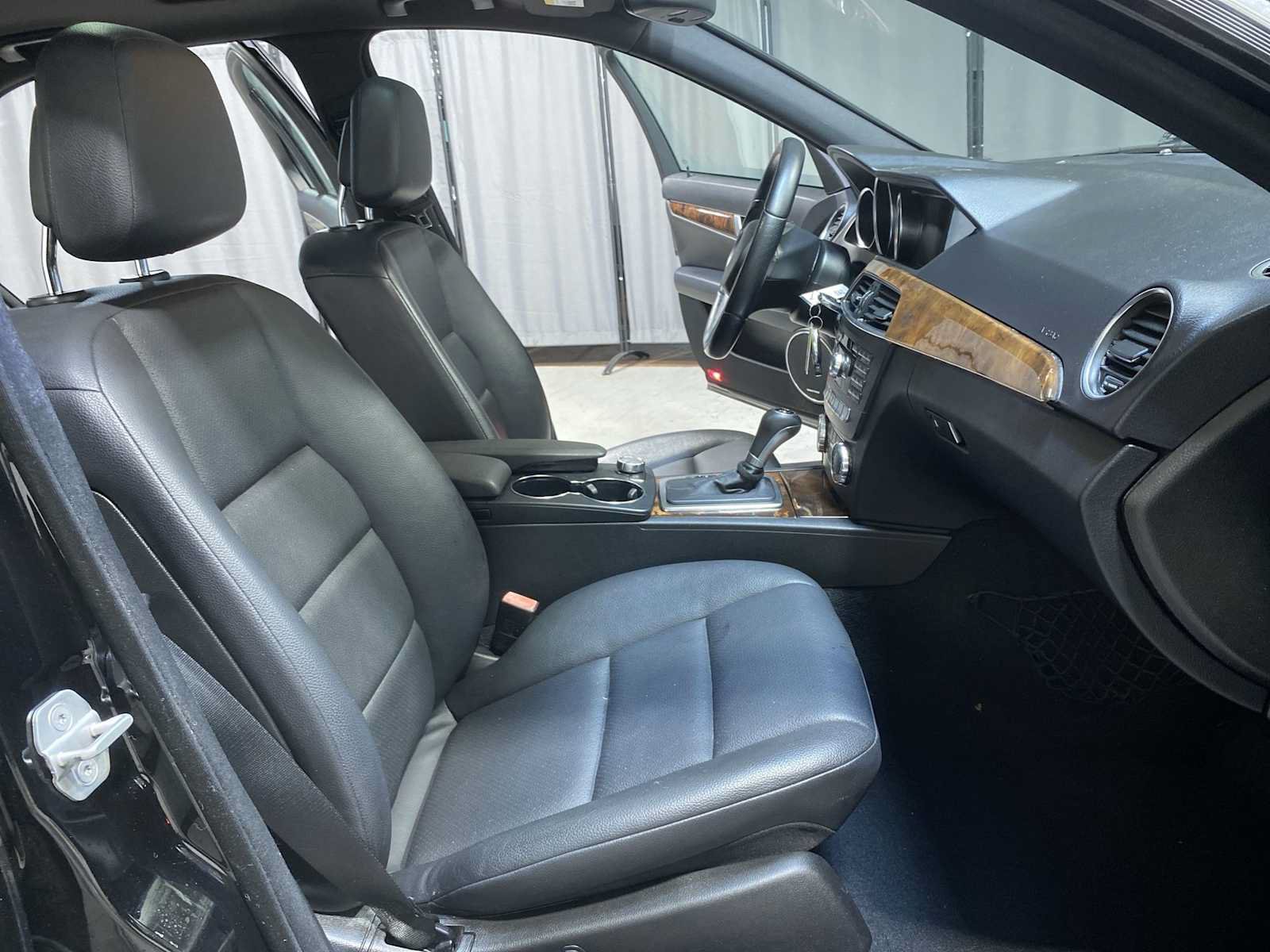 Used 2013 Mercedes-Benz C 300 4MATIC Sedan image 14