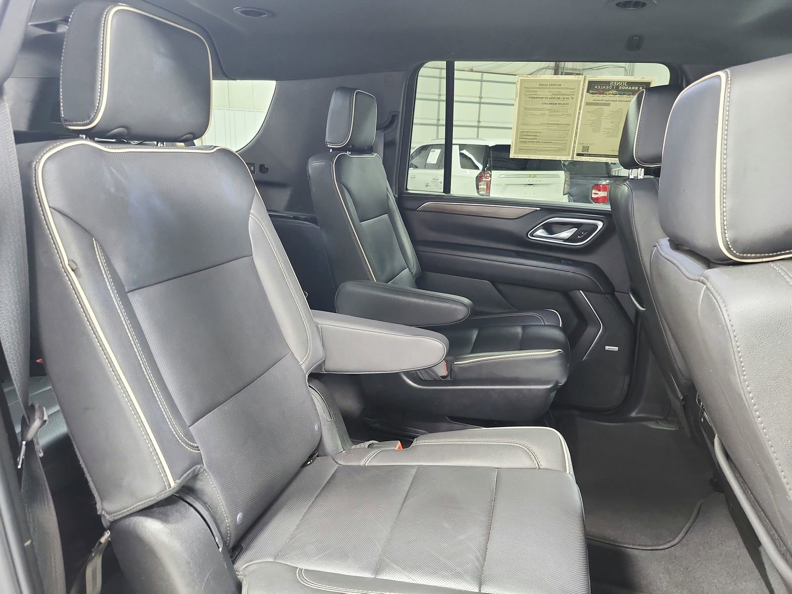 Used 2023 Chevrolet Suburban Premier AWD/4WD image 46