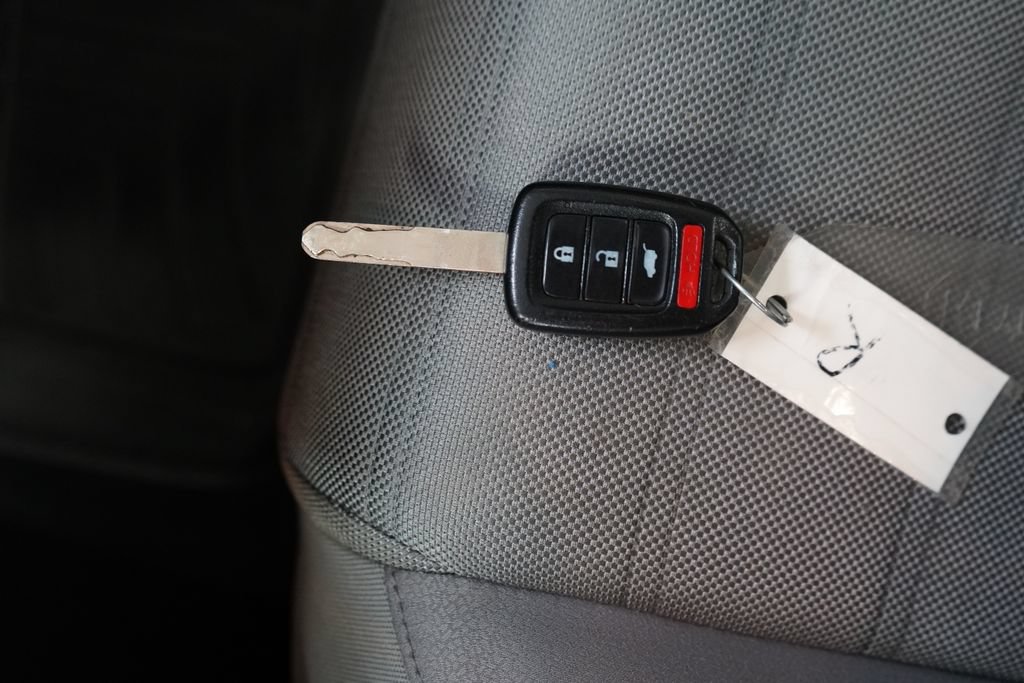 Used 2018 Honda CR-V LX image 35