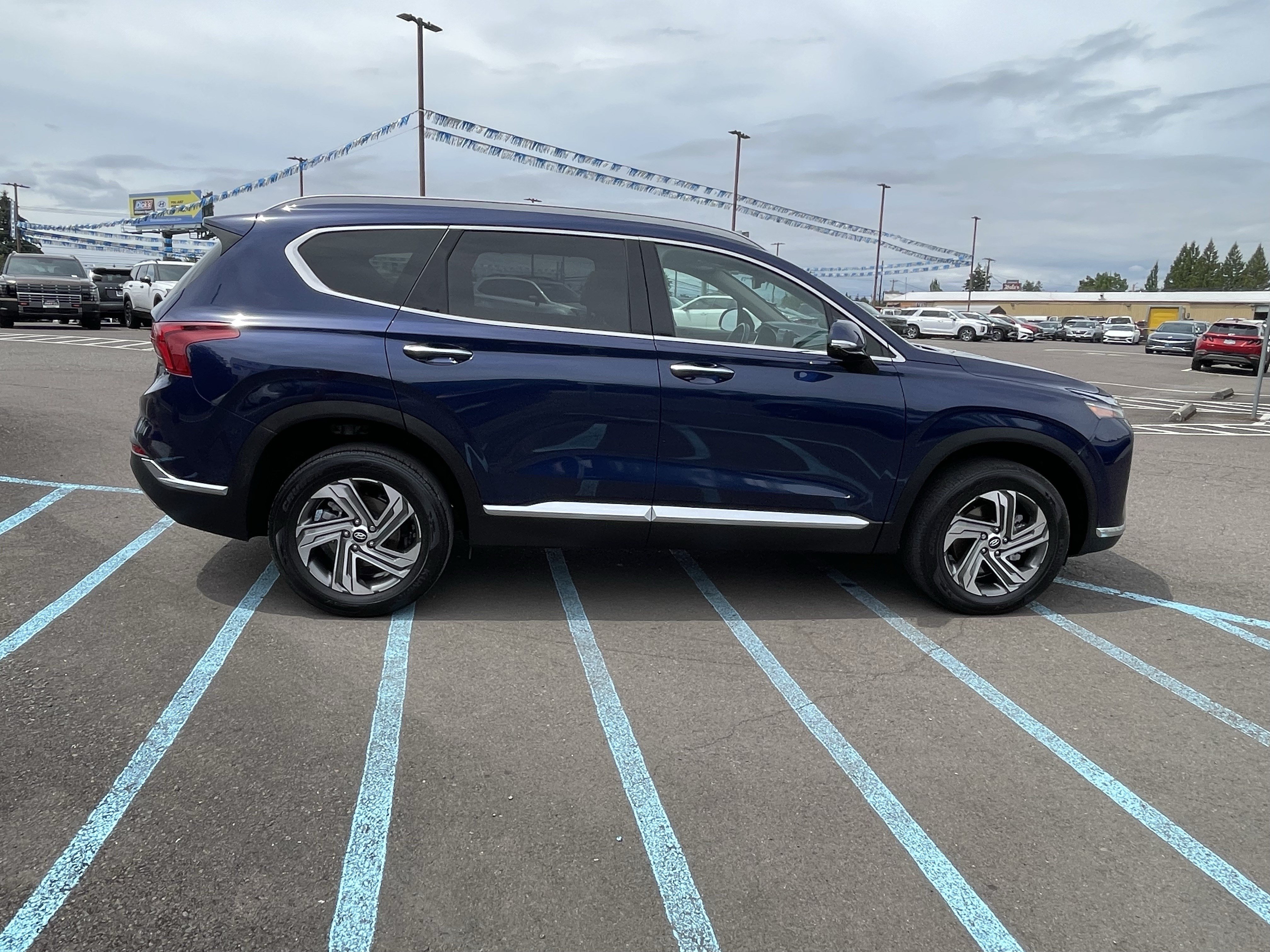 Certified 2023 Hyundai Santa Fe SEL w/ Premium Package AWD/4WD image 6