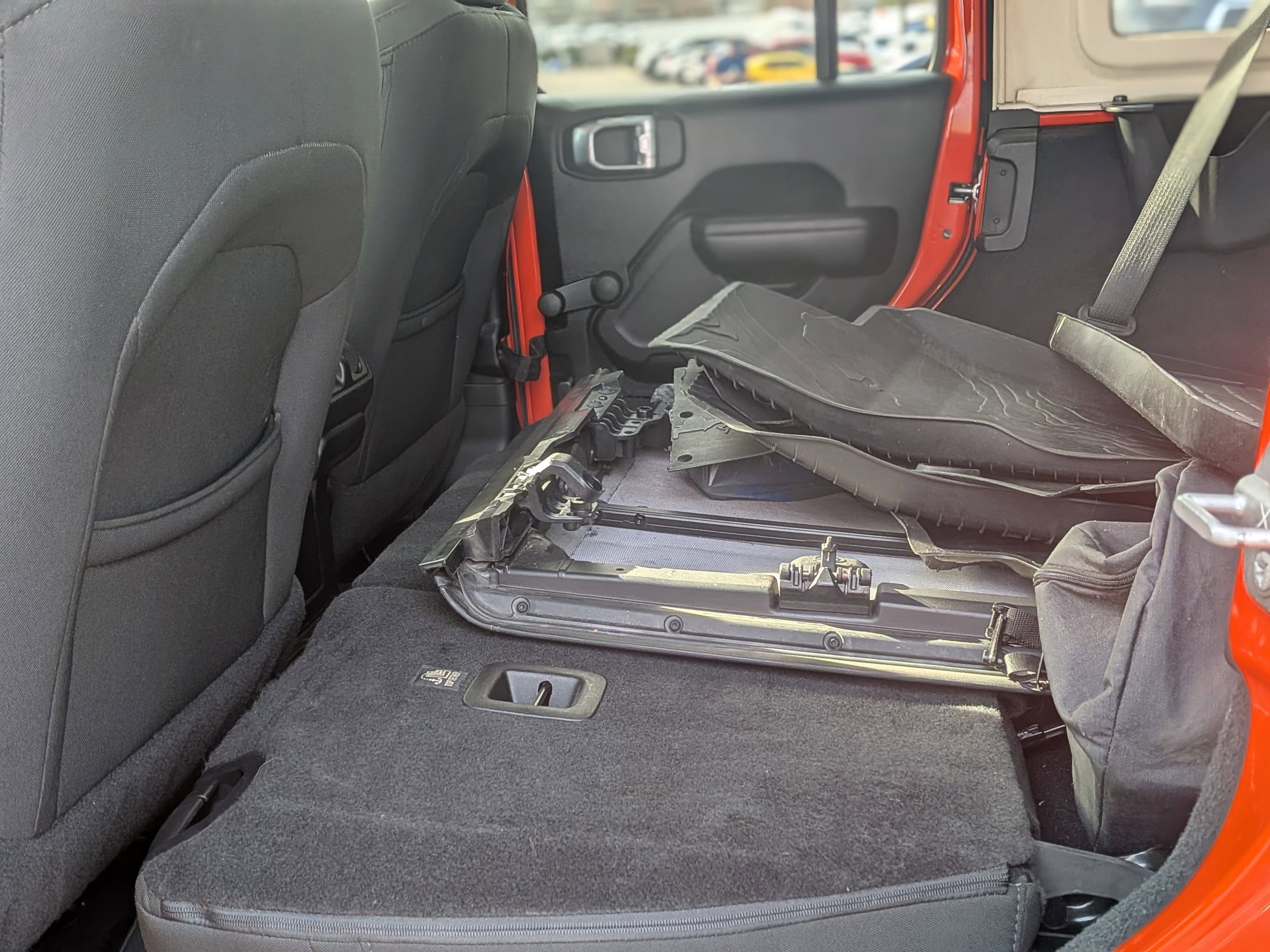 Used 2018 Jeep Wrangler Unlimited Sport image 33