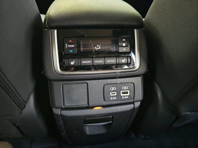 Used 2024 Subaru Ascent Onyx Edition Limited AWD/4WD image 32
