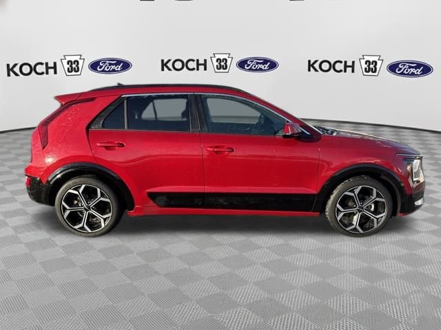 Used 2023 Kia Niro EX Touring image 8