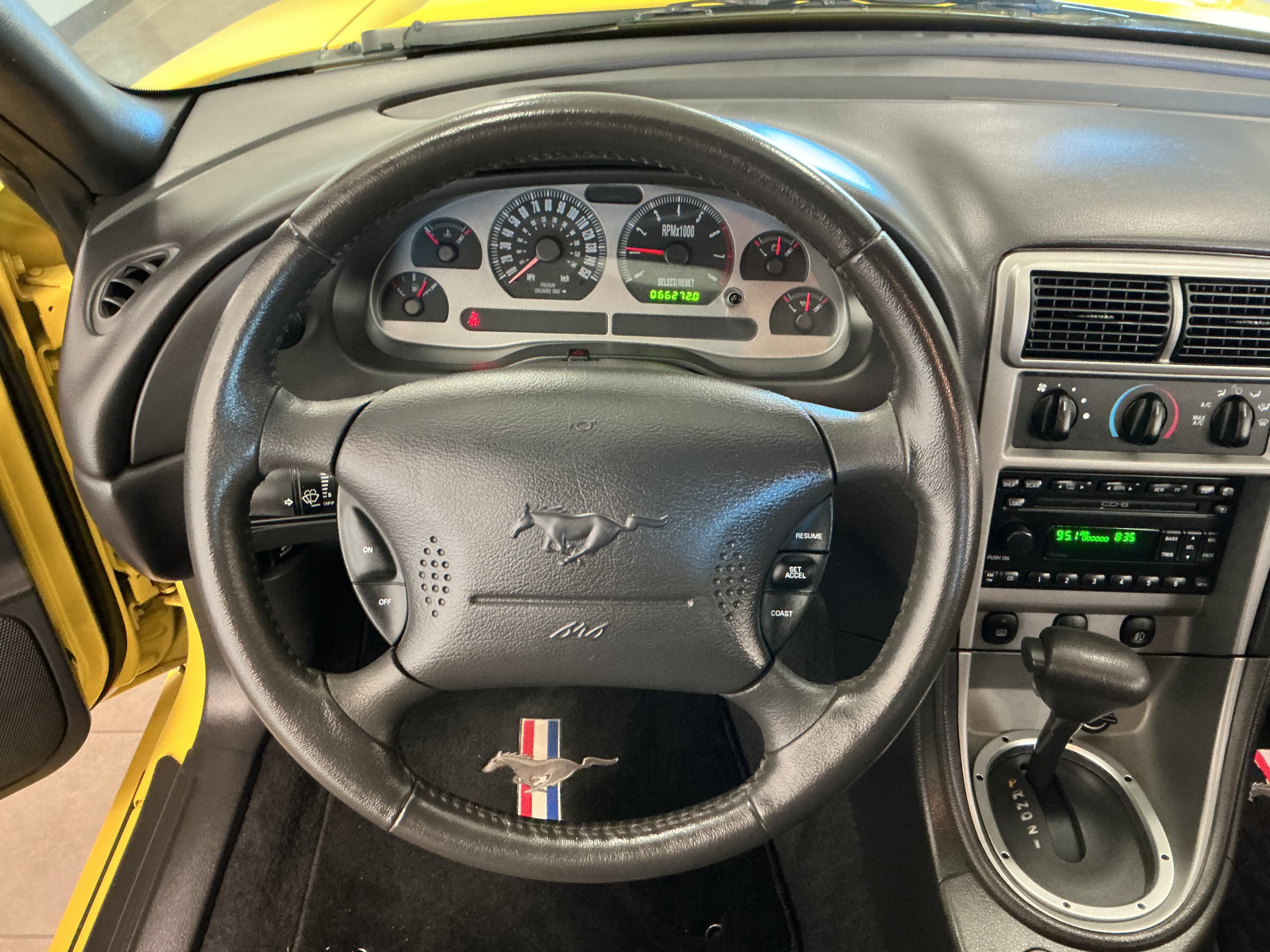 Used 2003 Ford Mustang Mach 1 RWD image 14
