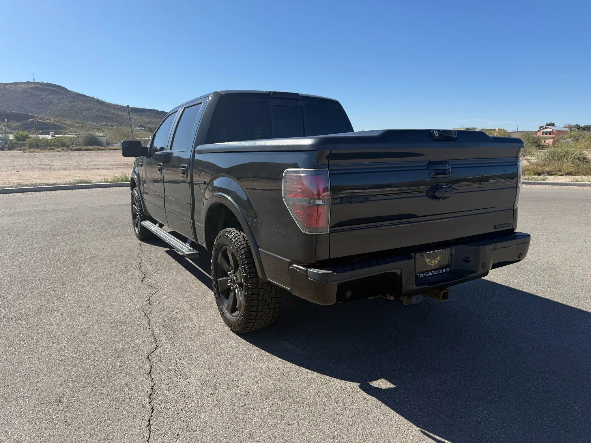 Used 2014 Ford F150 FX4 w/ Equipment Group 402A Luxury AWD/4WD image 3