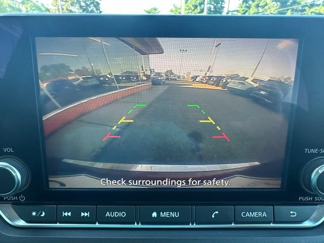 Used 2022 Nissan Rogue S AWD/4WD image 25