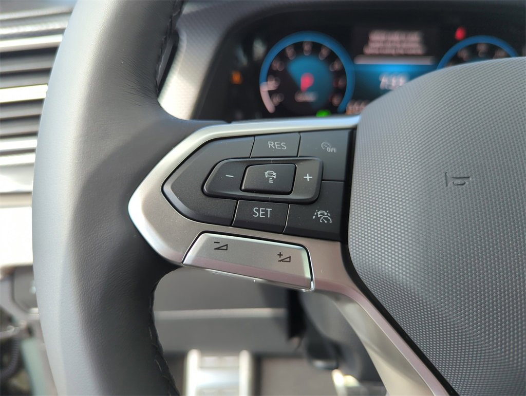 New 2026 Volkswagen Atlas Cross Sport SEL Premium R-Line image 37