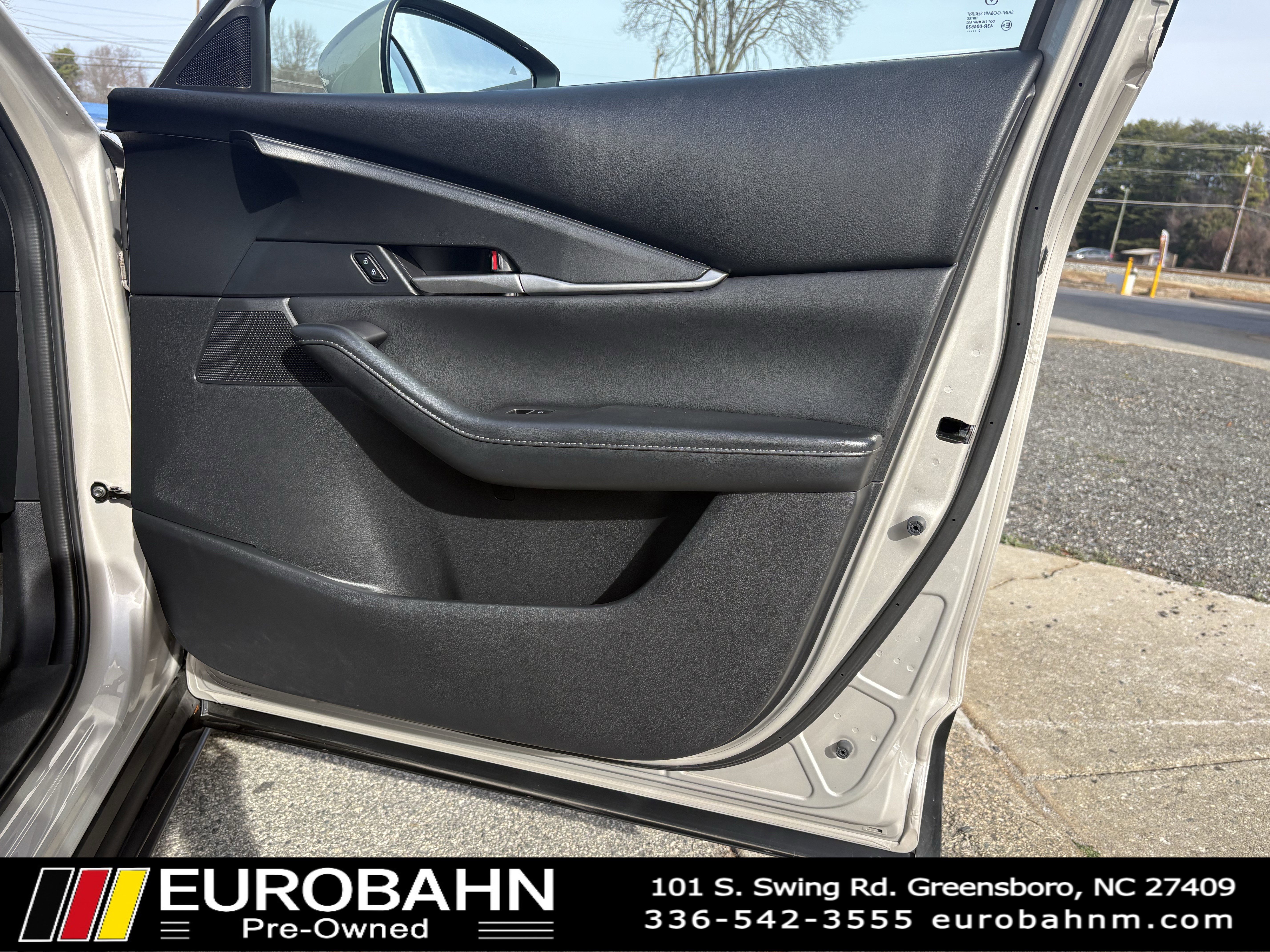 Used 2022 MAZDA CX-30 AWD 2.5 S w/ Select Package image 17