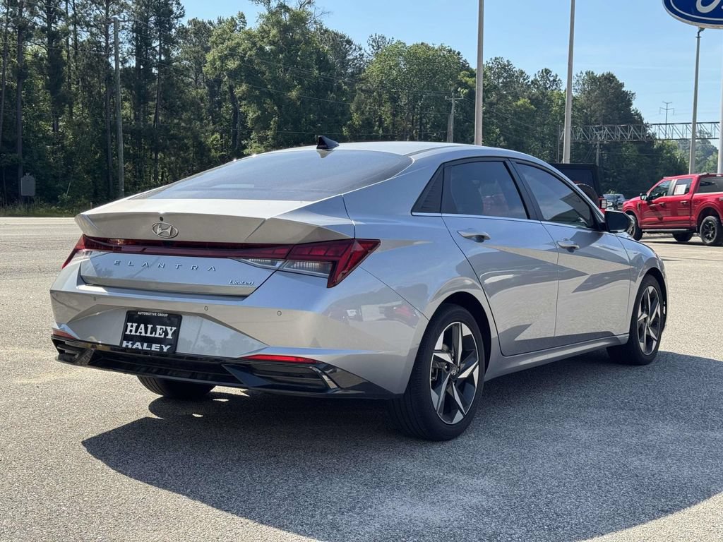 Used 2023 Hyundai Elantra Limited FWD image 23