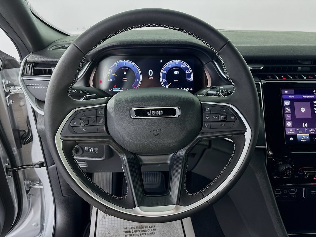 New 2026 Jeep Grand Cherokee Laredo AWD/4WD image 12