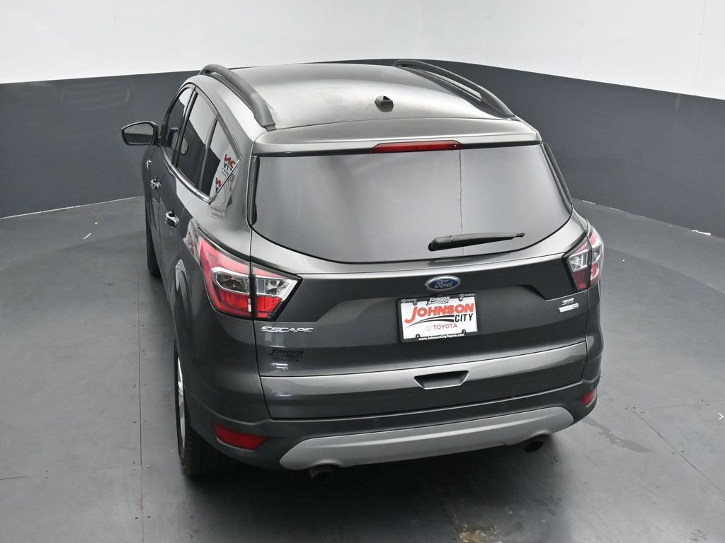 Used 2017 Ford Escape SE w/ SE Leather Comfort Package image 30
