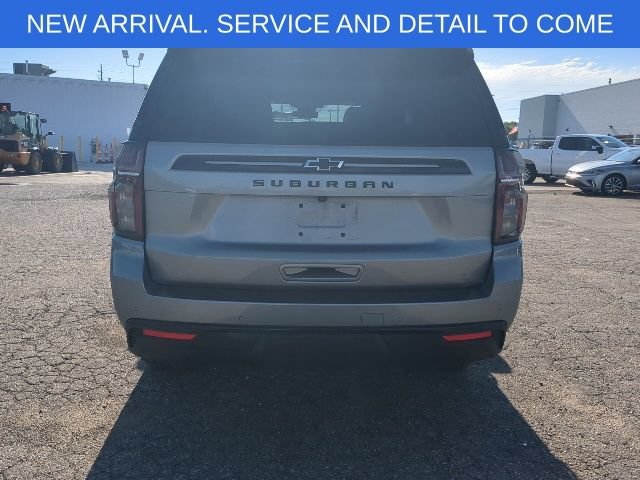 Used 2023 Chevrolet Suburban Z71 w/ Luxury Package AWD/4WD image 6