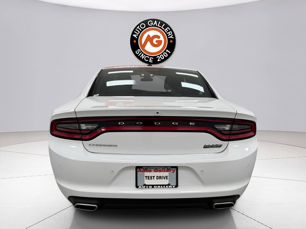 Used 2022 Dodge Charger SXT image 6