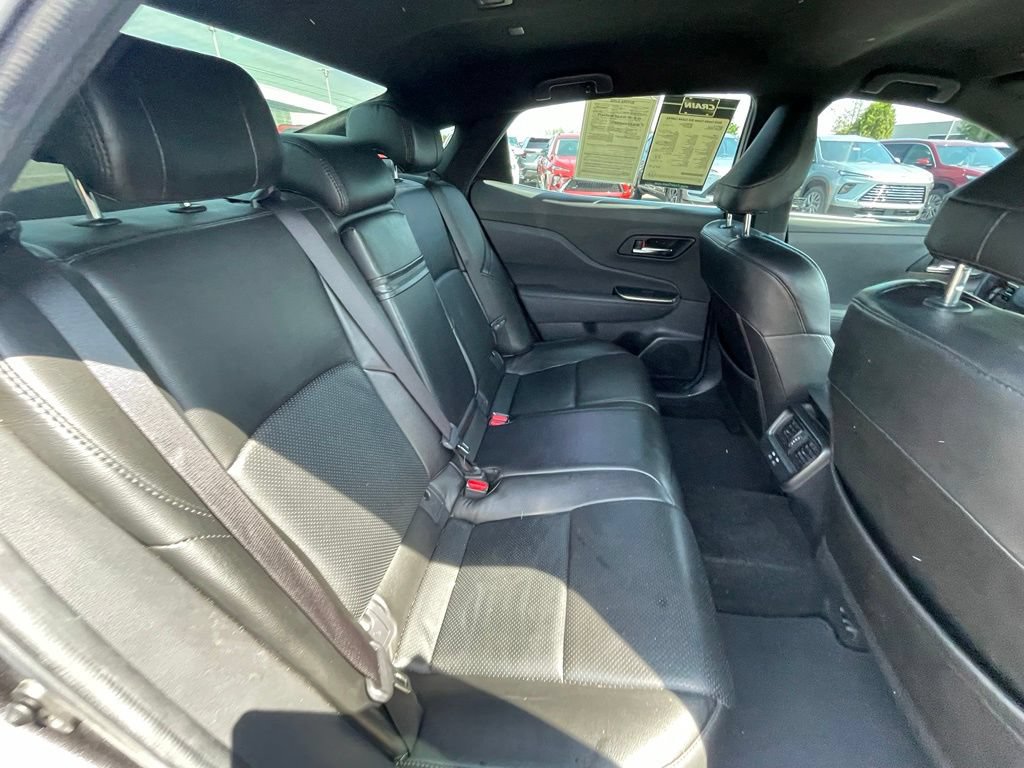 Used 2023 Toyota Crown AWD/4WD image 27