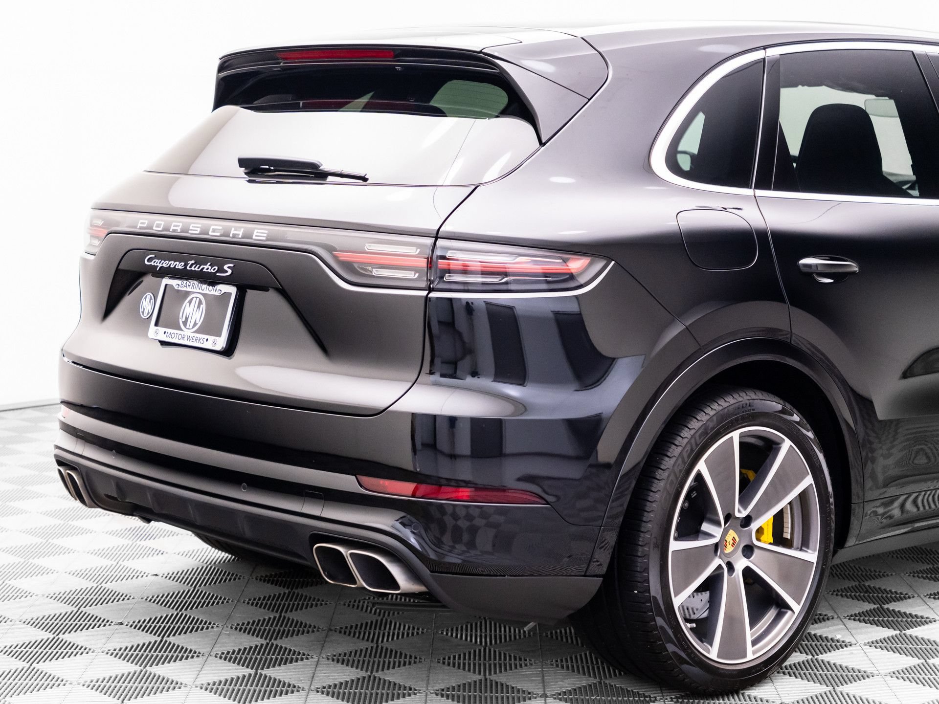Used 2022 Porsche Cayenne Turbo S AWD/4WD image 30