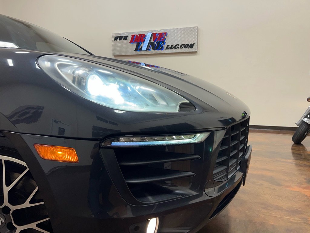 Used 2018 Porsche Macan S AWD/4WD image 45