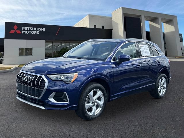 Used 2022 Audi Q3 2.0T Premium w/ Convenience Package AWD/4WD image 1