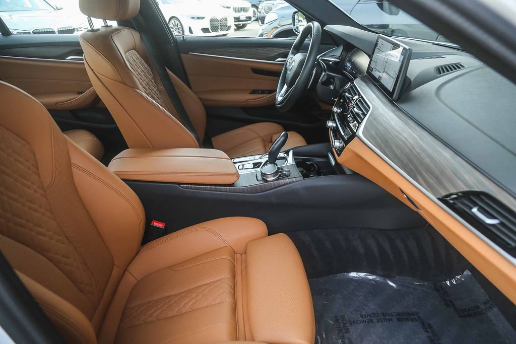 Certified 2023 BMW 530e w/ Convenience Package RWD image 13