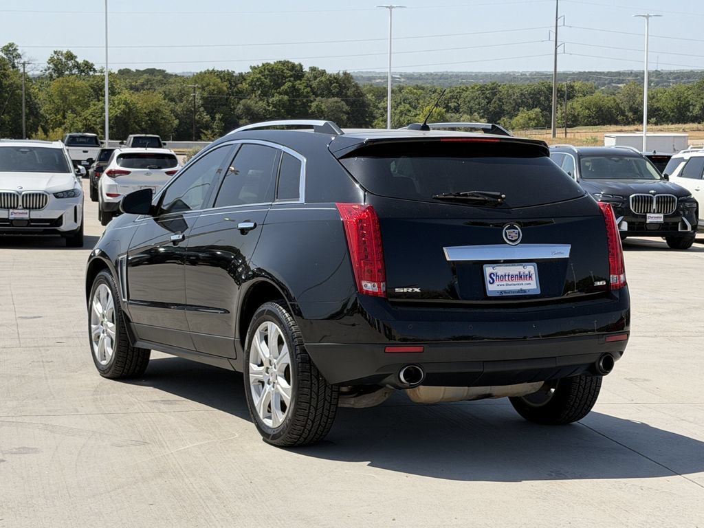 Used 2016 Cadillac SRX Premium w/ Driver Assist Package FWD image 4
